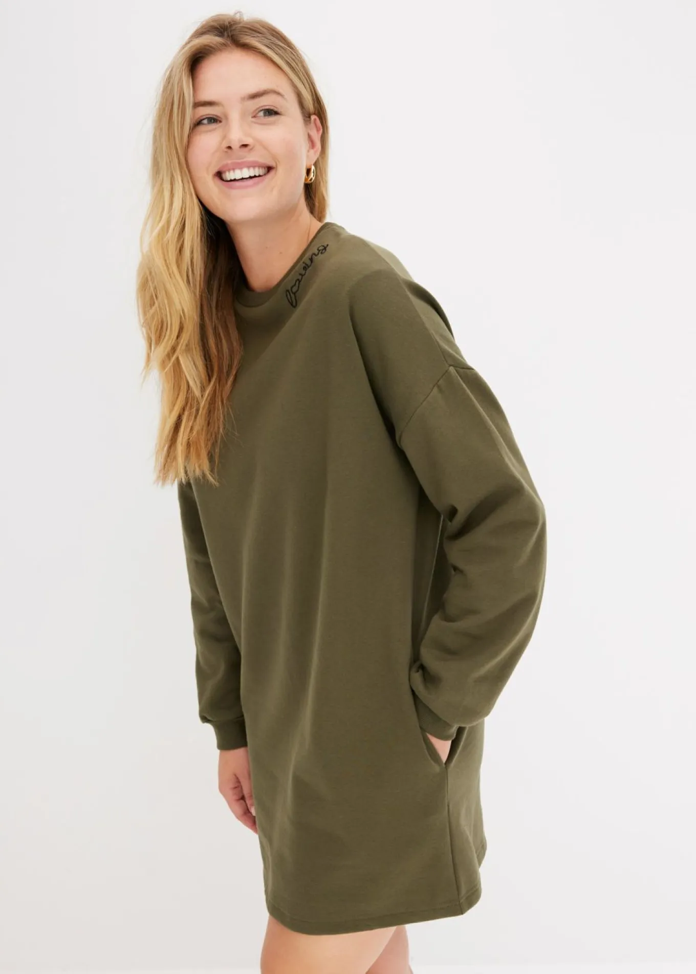 Vestido oversize tipo sudadera