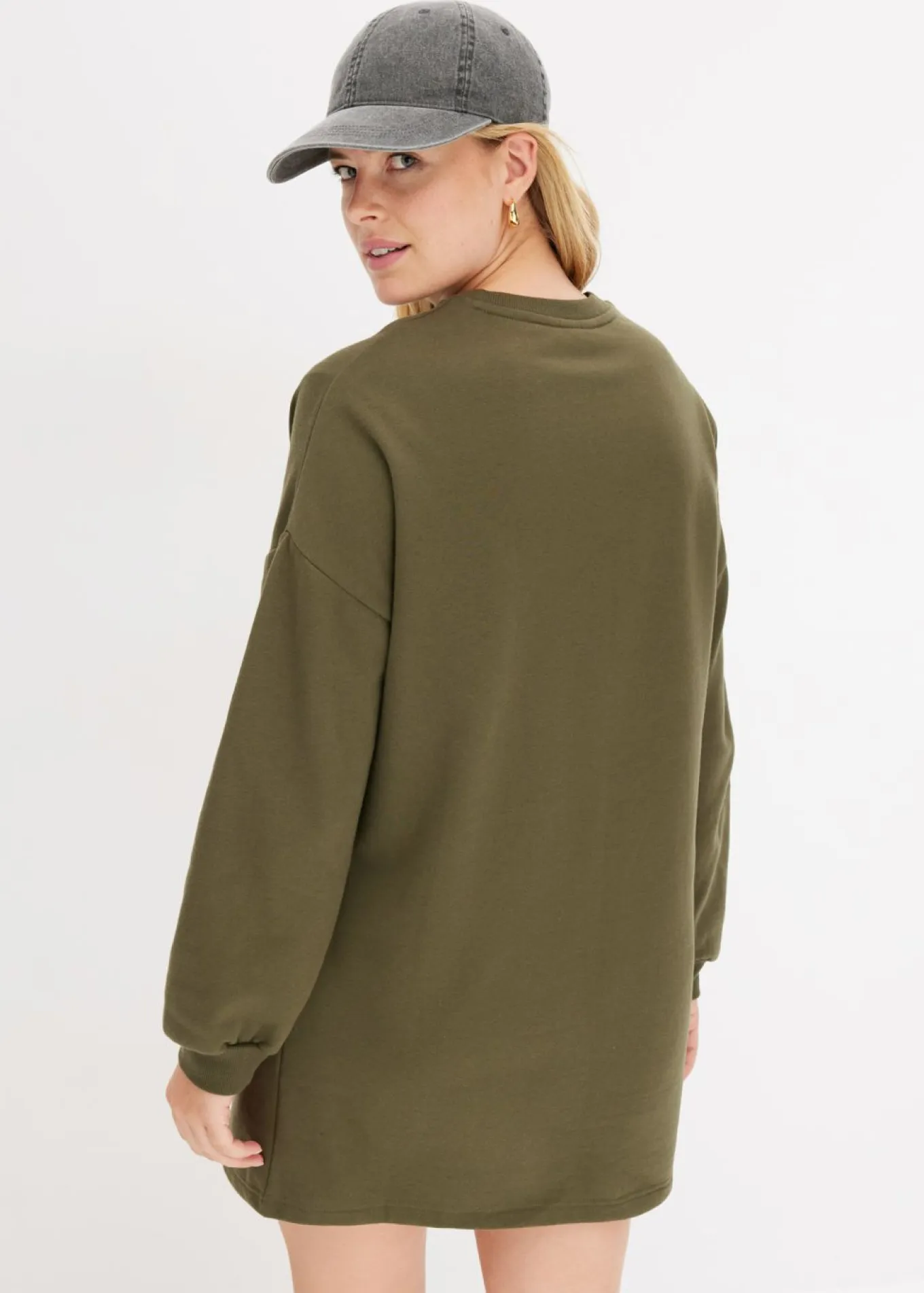 Vestido oversize tipo sudadera