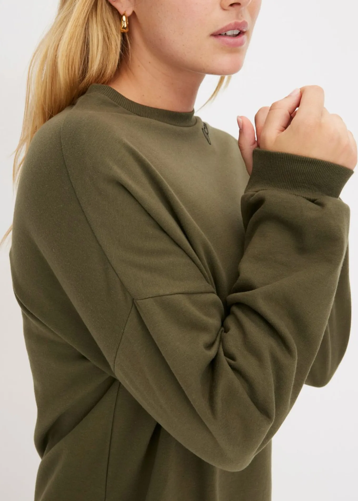 Vestido oversize tipo sudadera