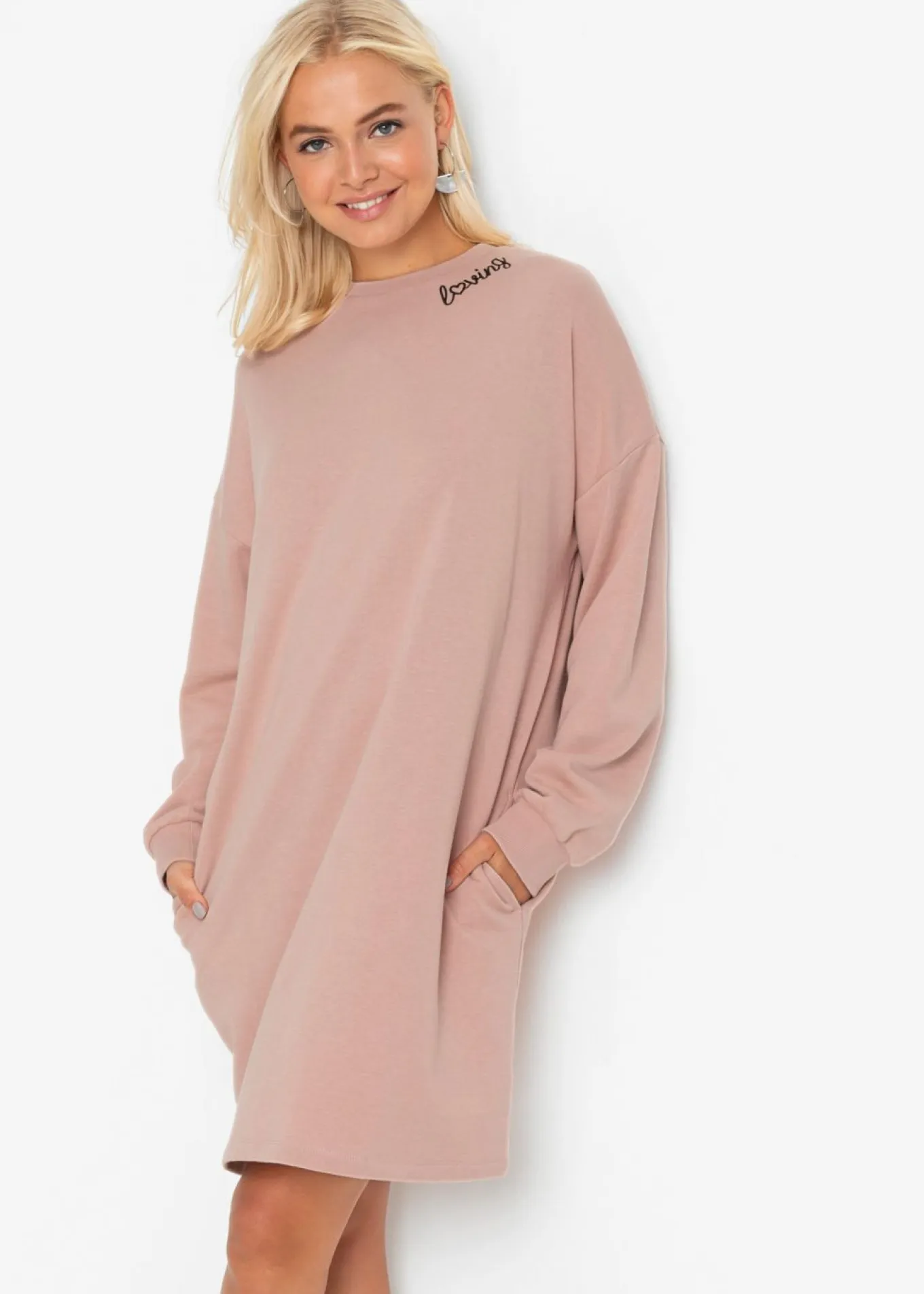 Vestido oversize tipo sudadera