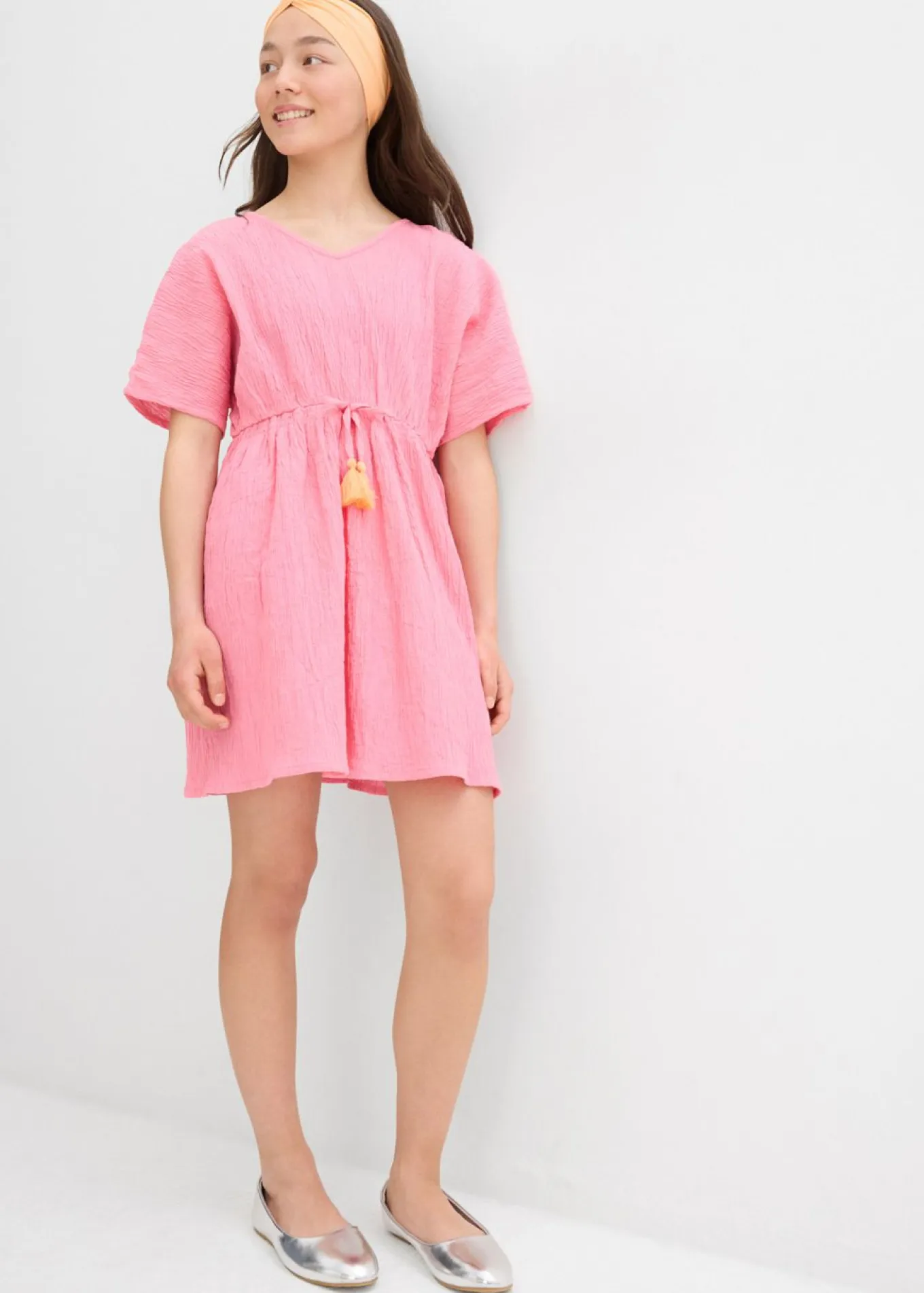 Vestido tipo caftán de tejido arrugado estructurado