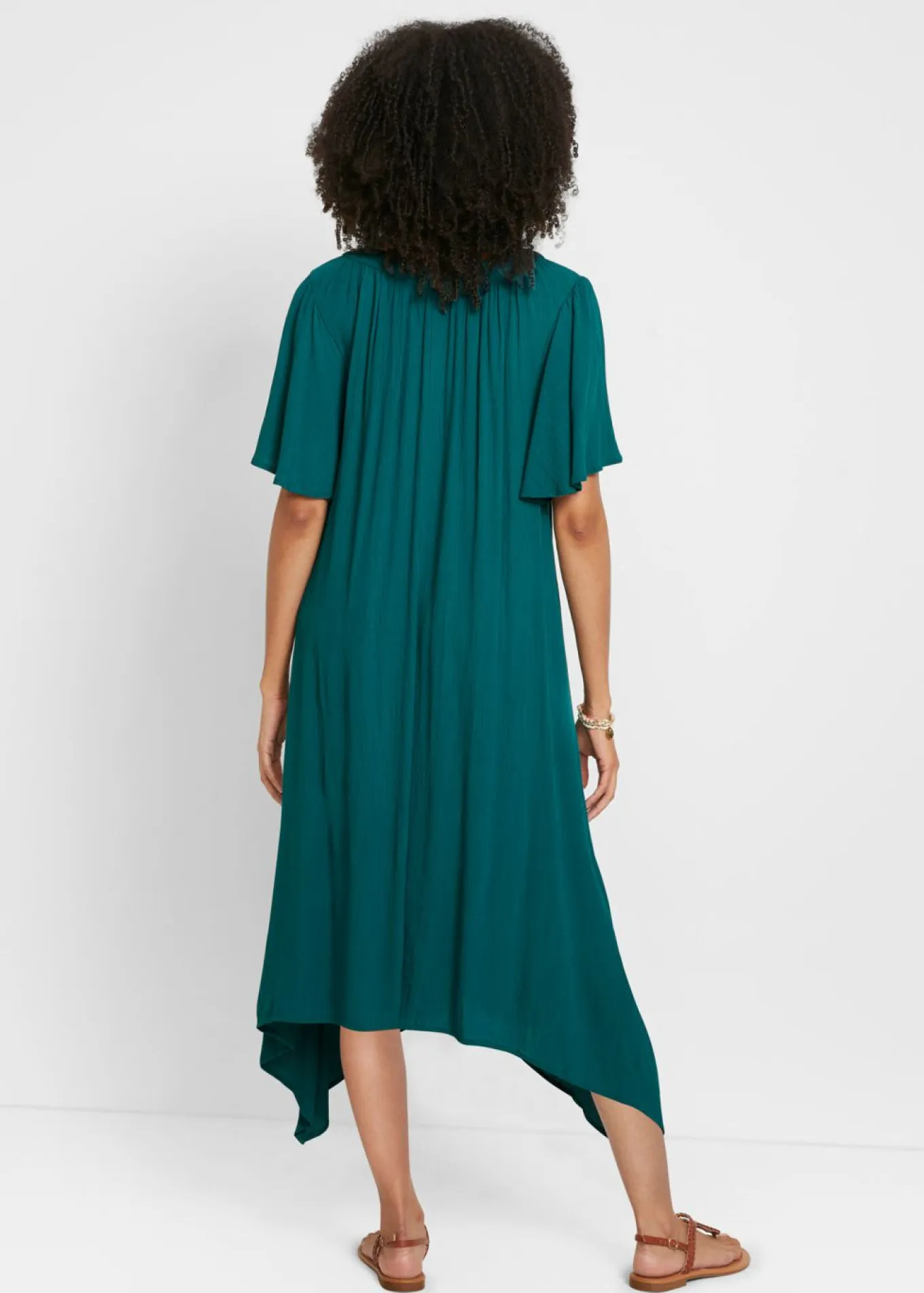 Vestido tipo caftán en tejido de crepé