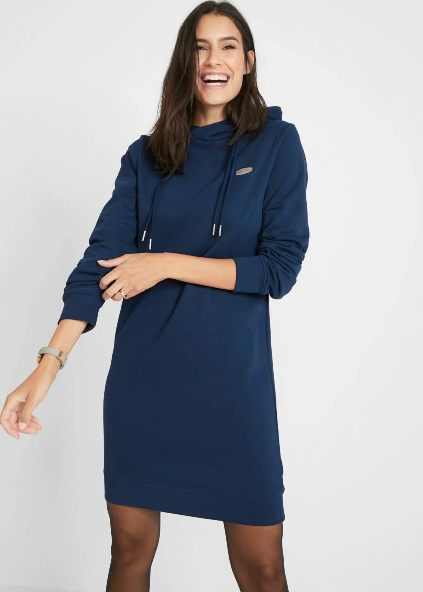 Vestido tipo sudadera con capucha