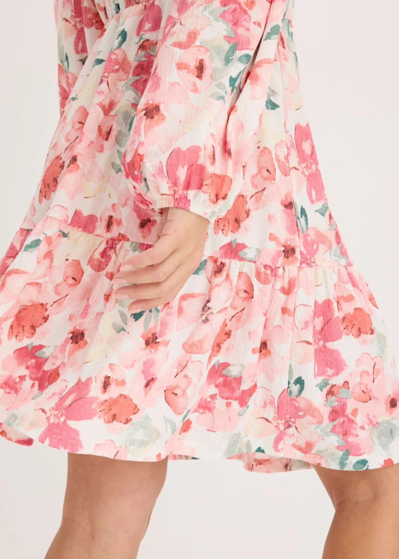 Vestido tipo túnica con falda acampanada