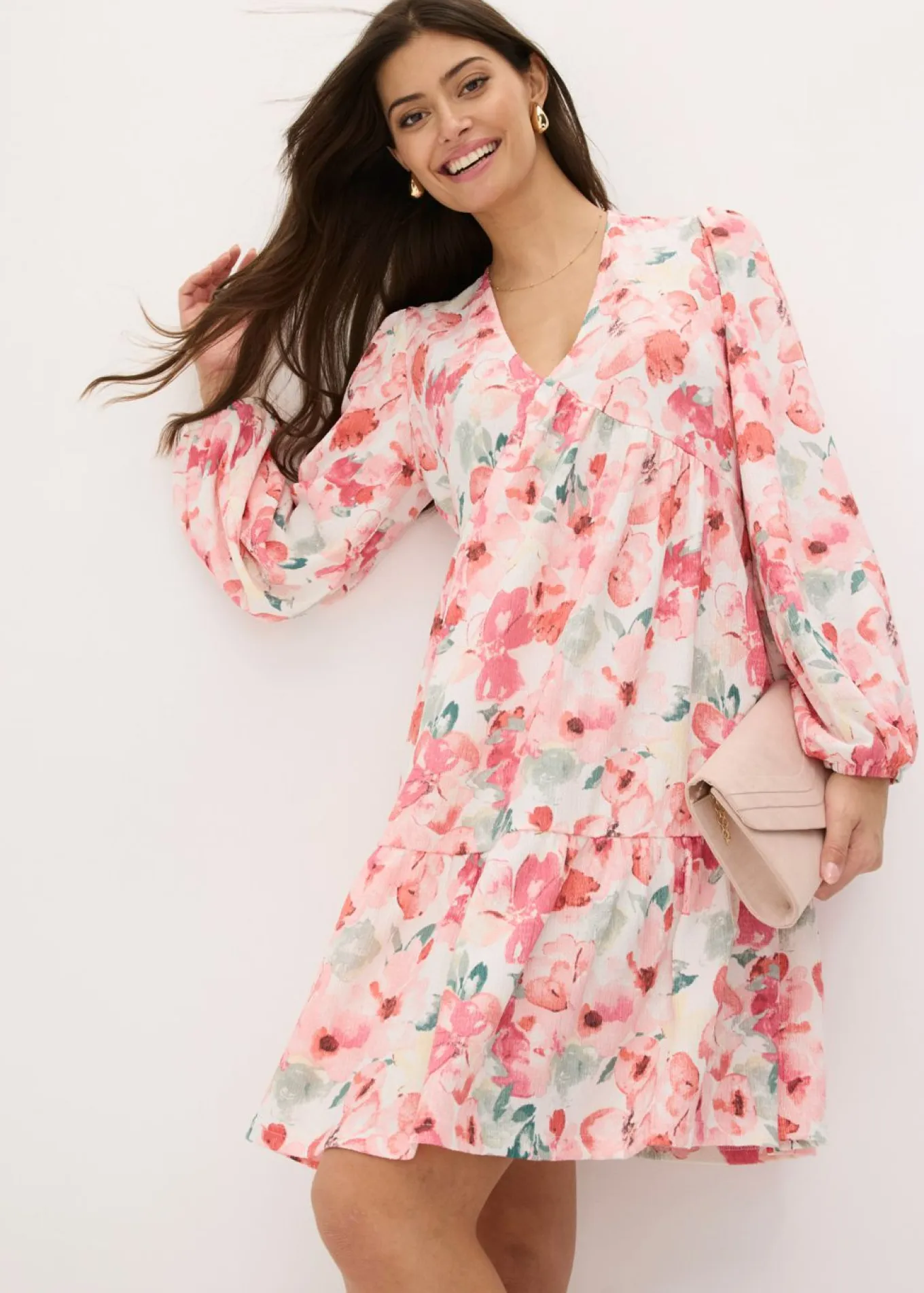 Vestido tipo túnica con falda acampanada