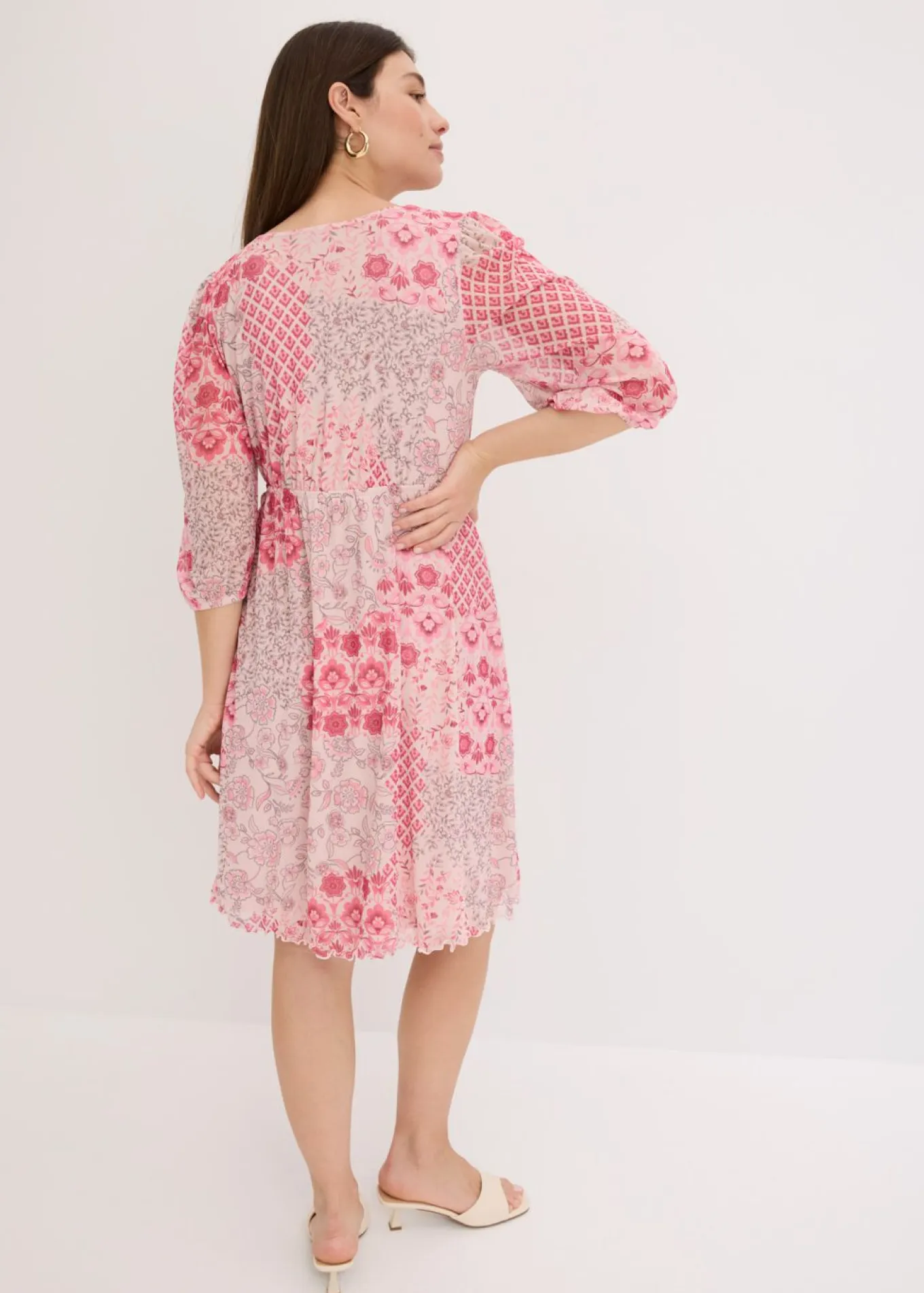 Vestido tipo túnica de malla estampada