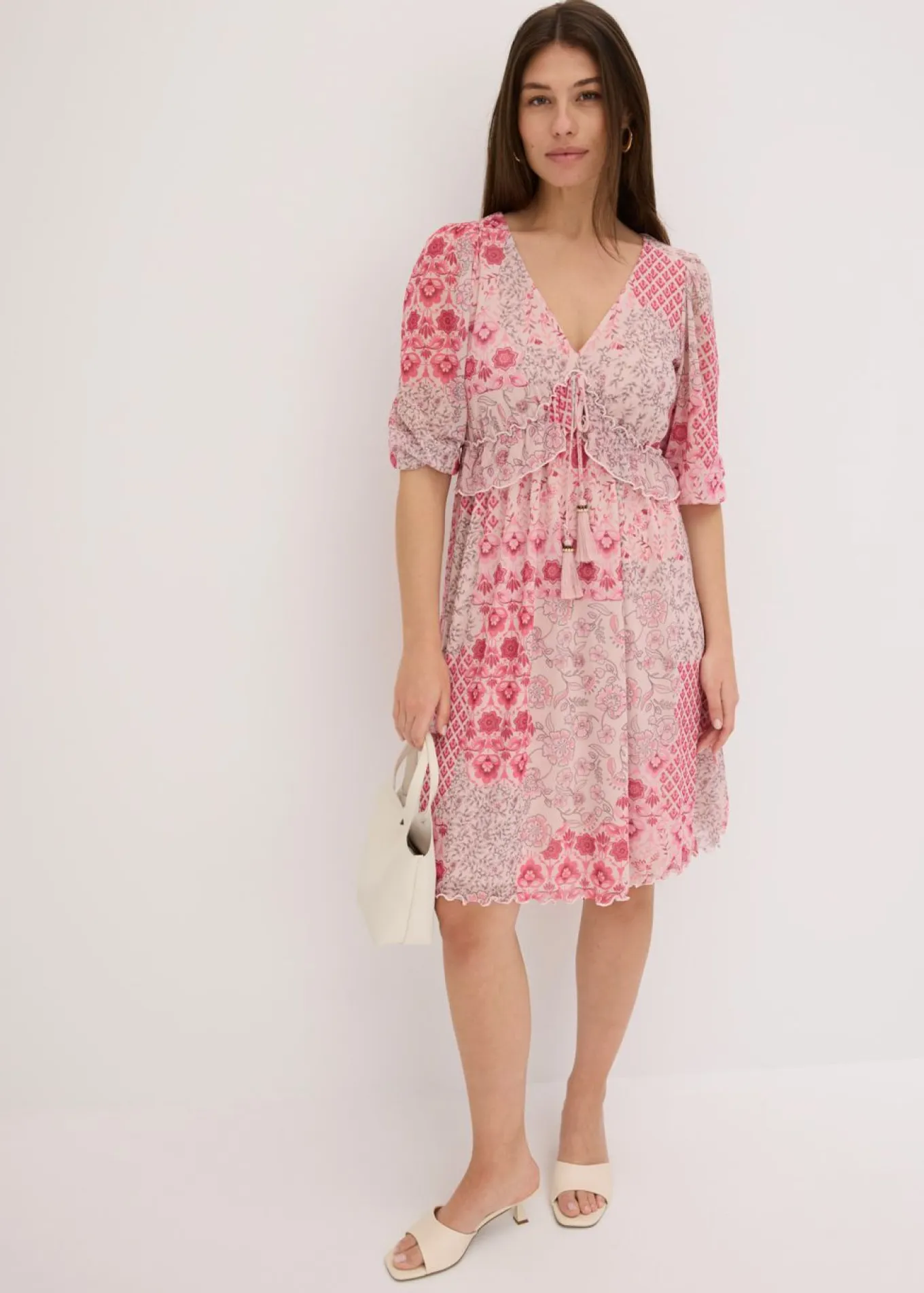 Vestido tipo túnica de malla estampada