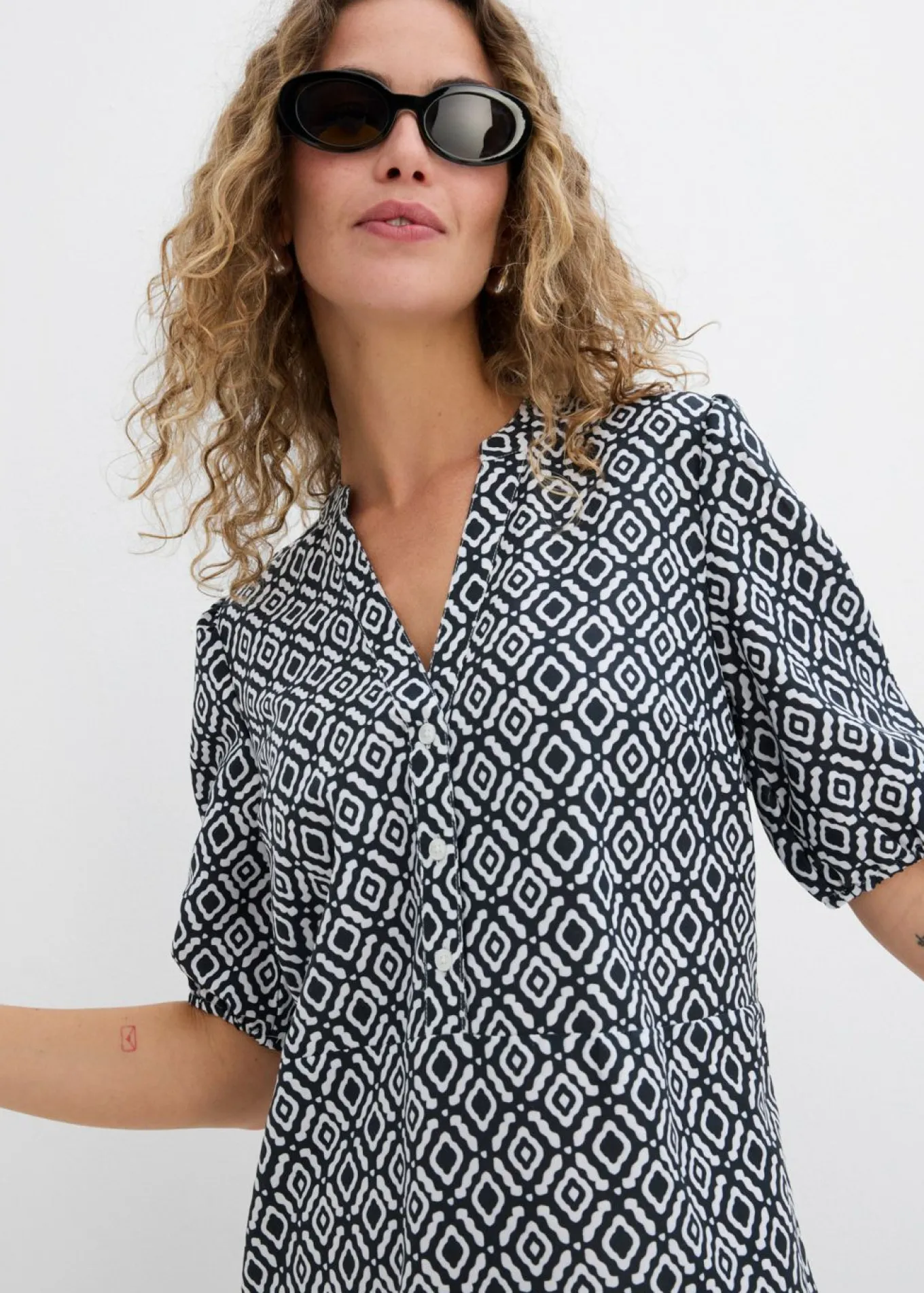 Vestido tipo túnica de viscosa fluida