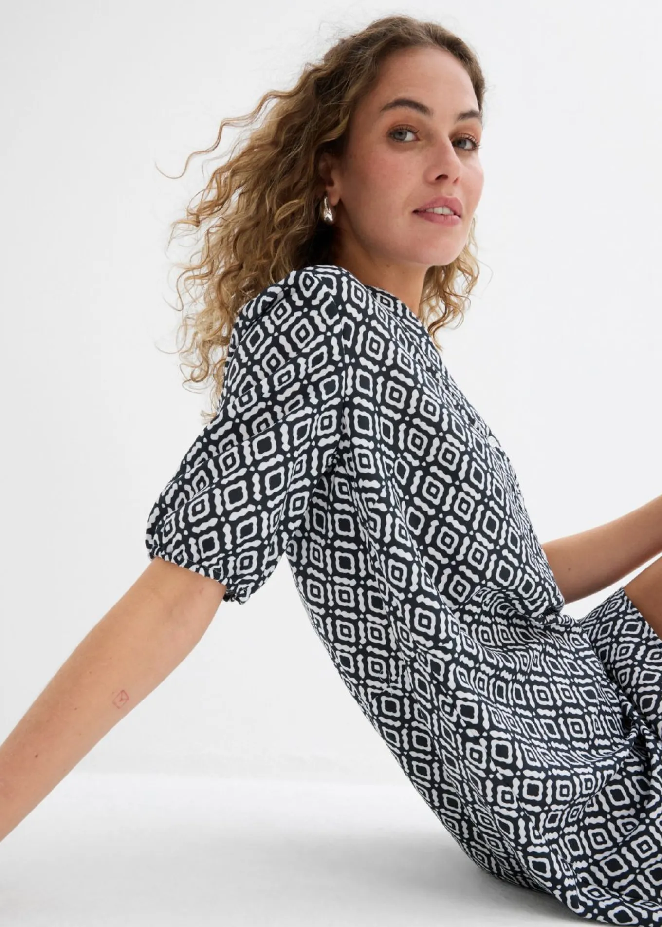 Vestido tipo túnica de viscosa fluida