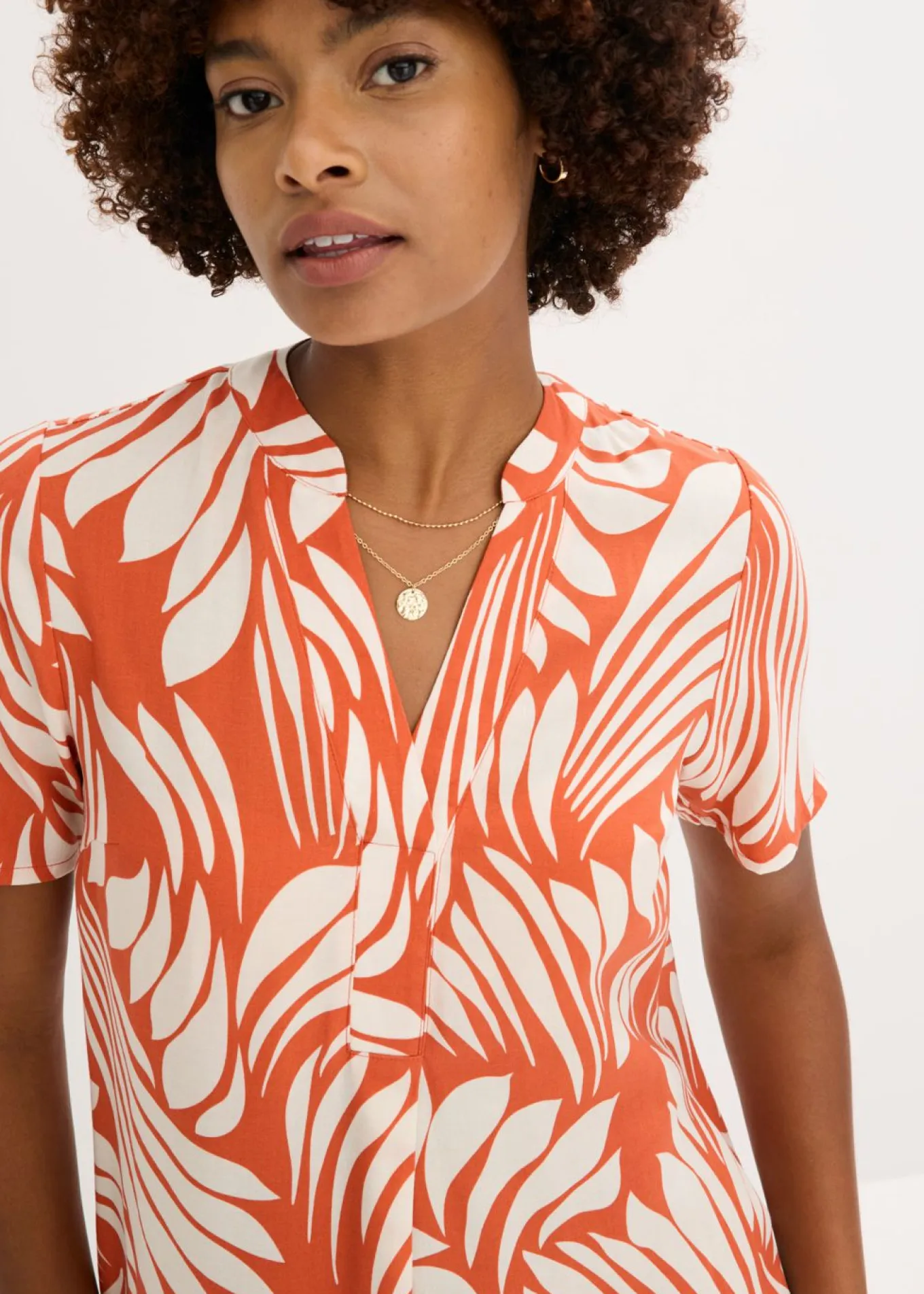 Vestido tipo túnica de viscosa fluida