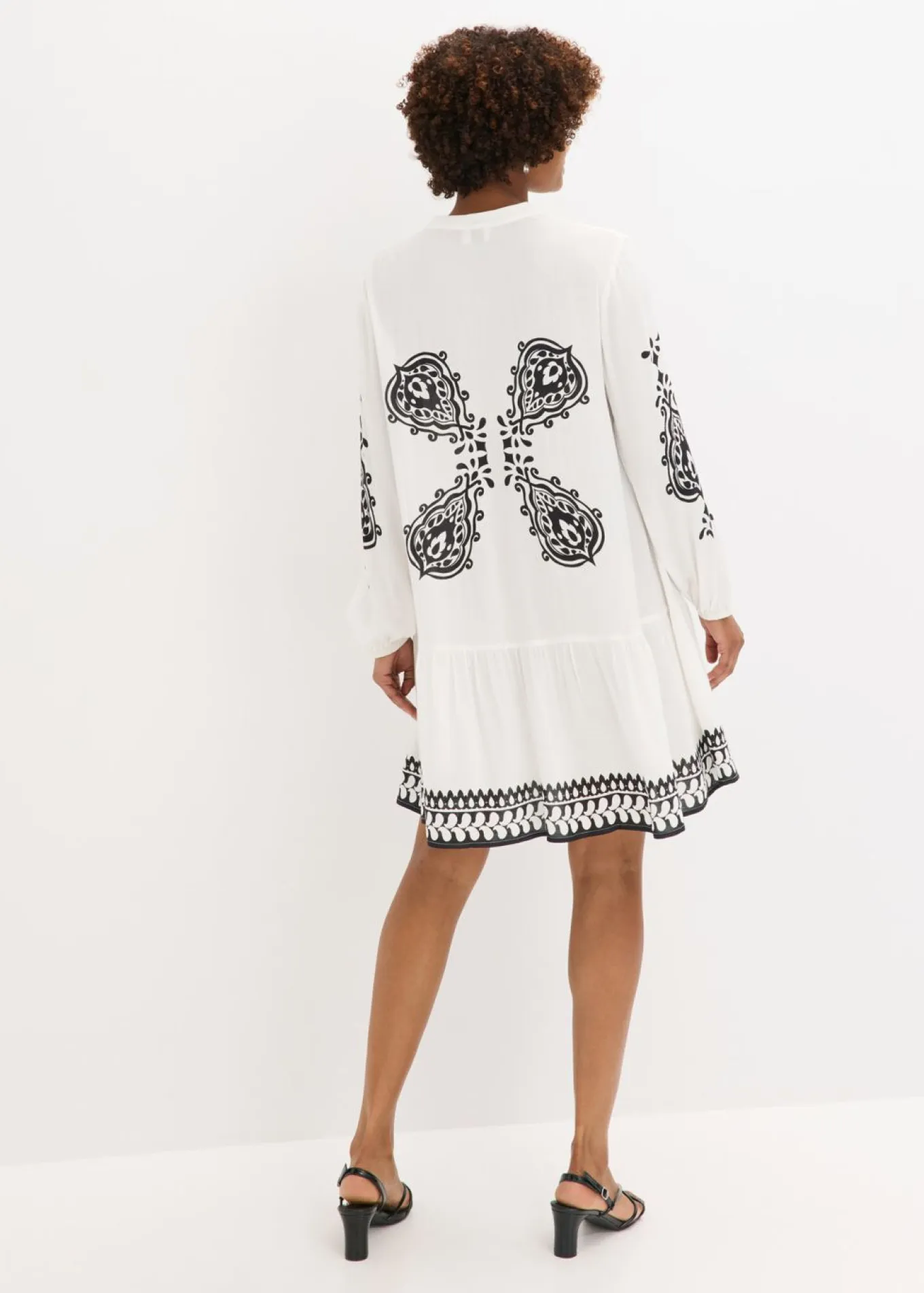 Vestido tipo túnica de viscosa estructurada