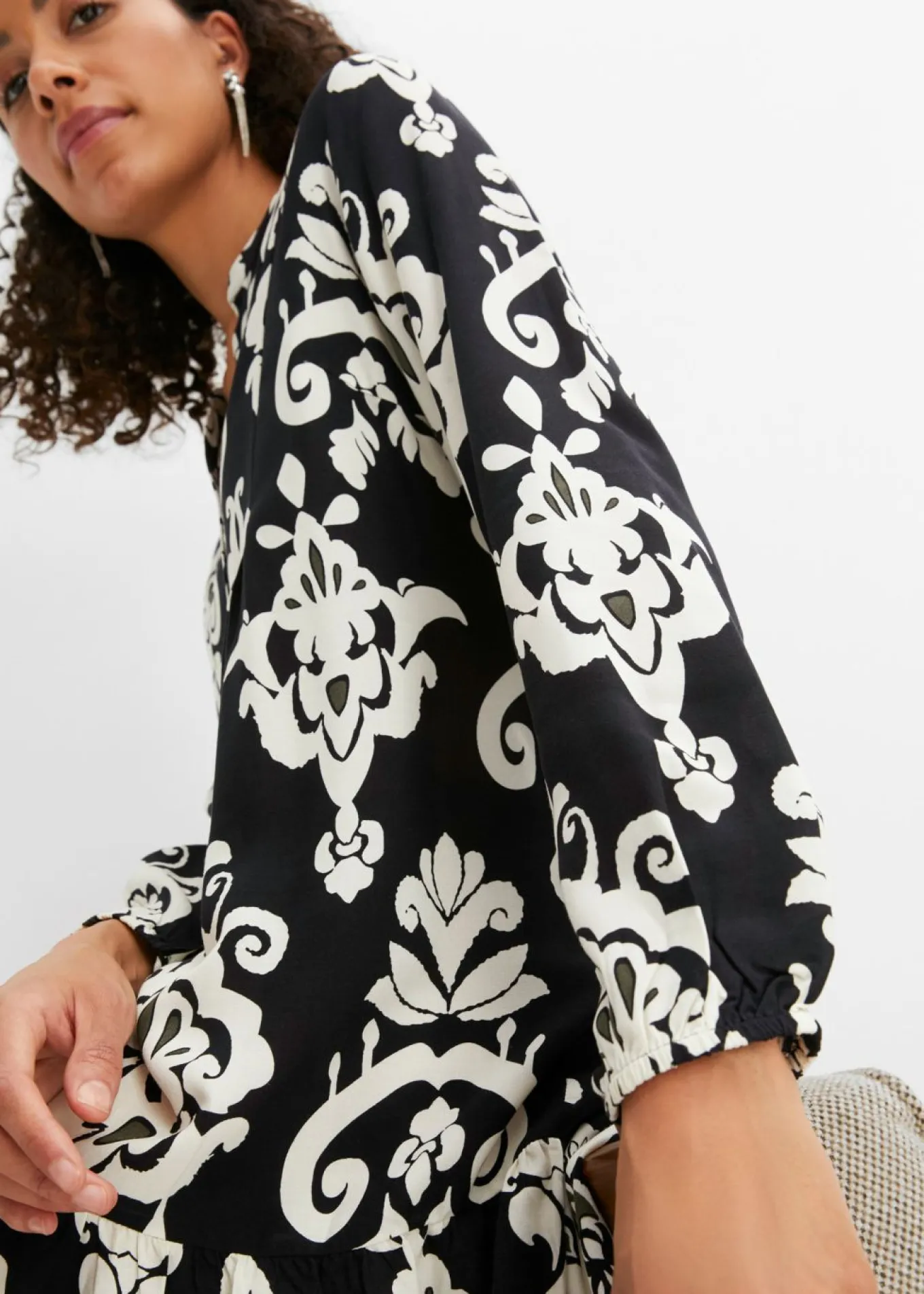 Vestido tipo túnica de viscosa fluida