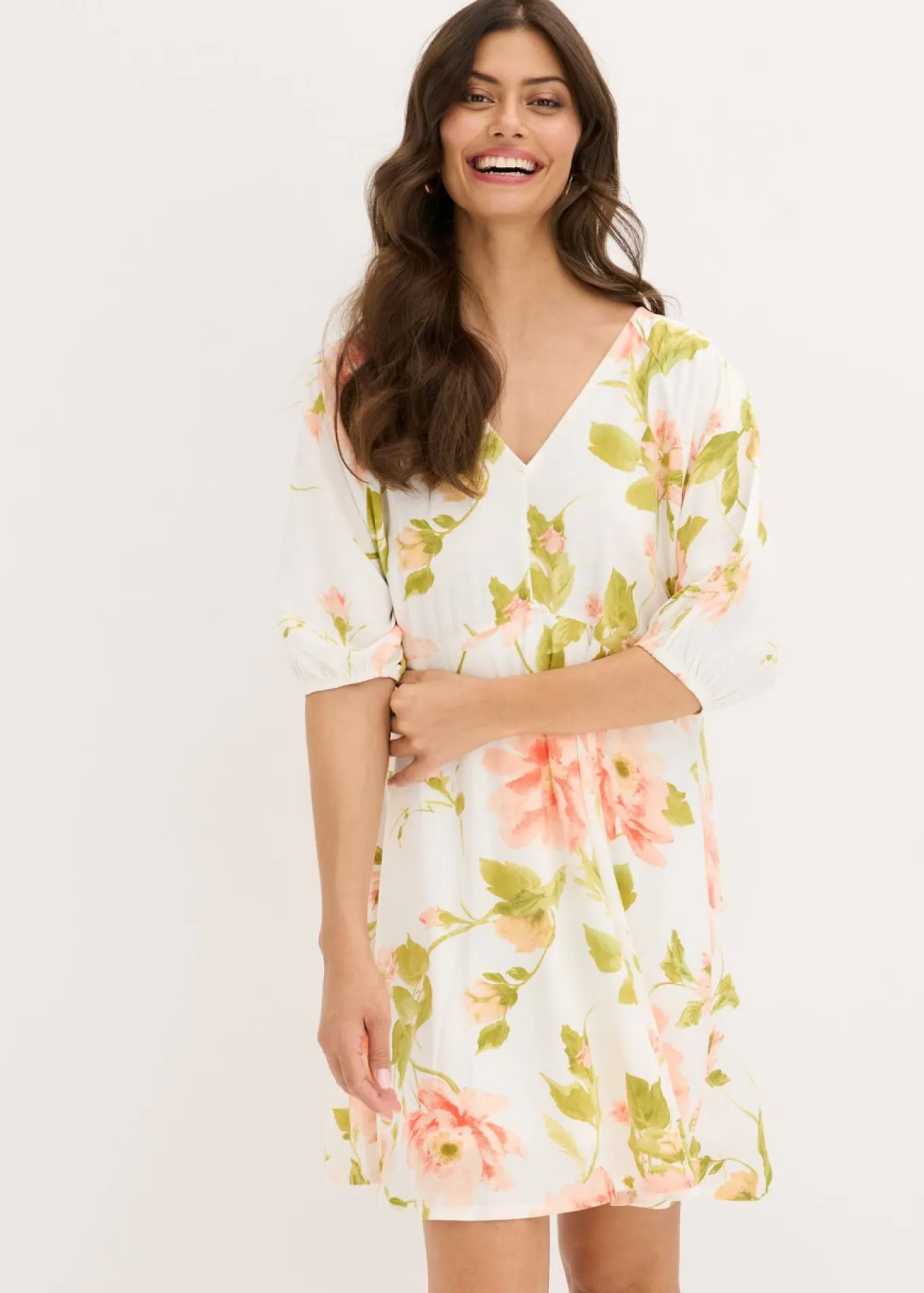 Vestido tipo túnica estampado de viscosa fluida