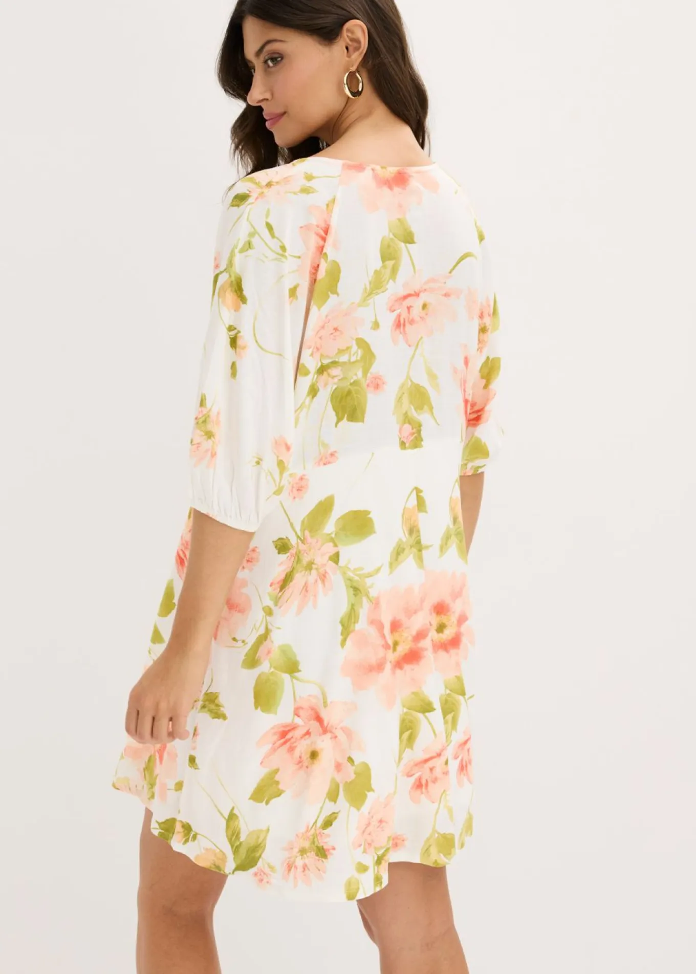 Vestido tipo túnica estampado de viscosa fluida