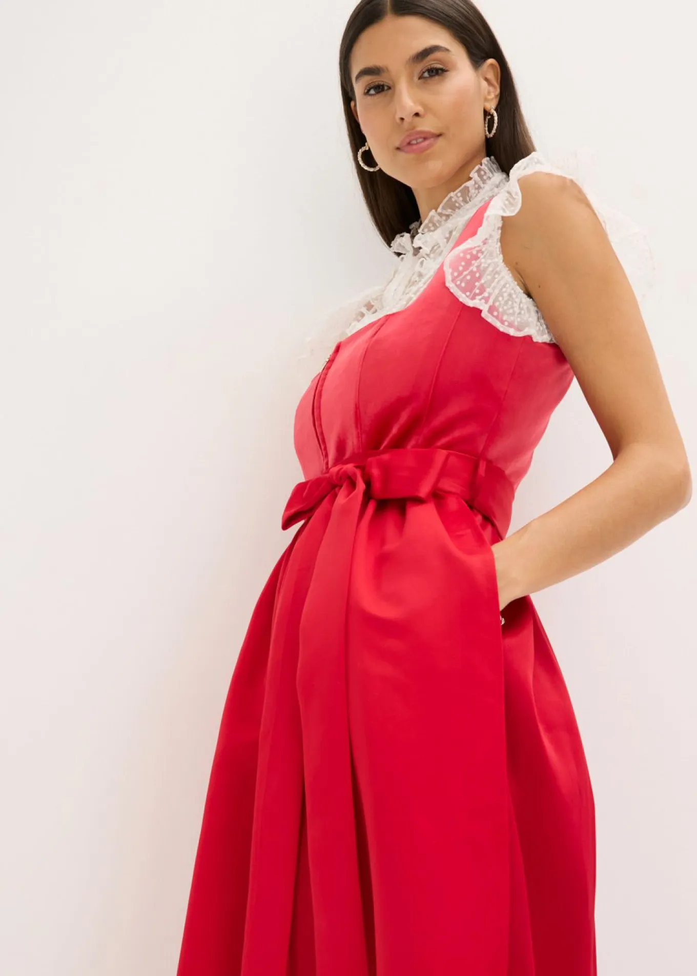 Vestido tirolés con terciopelo y largo midi (2 piezas)