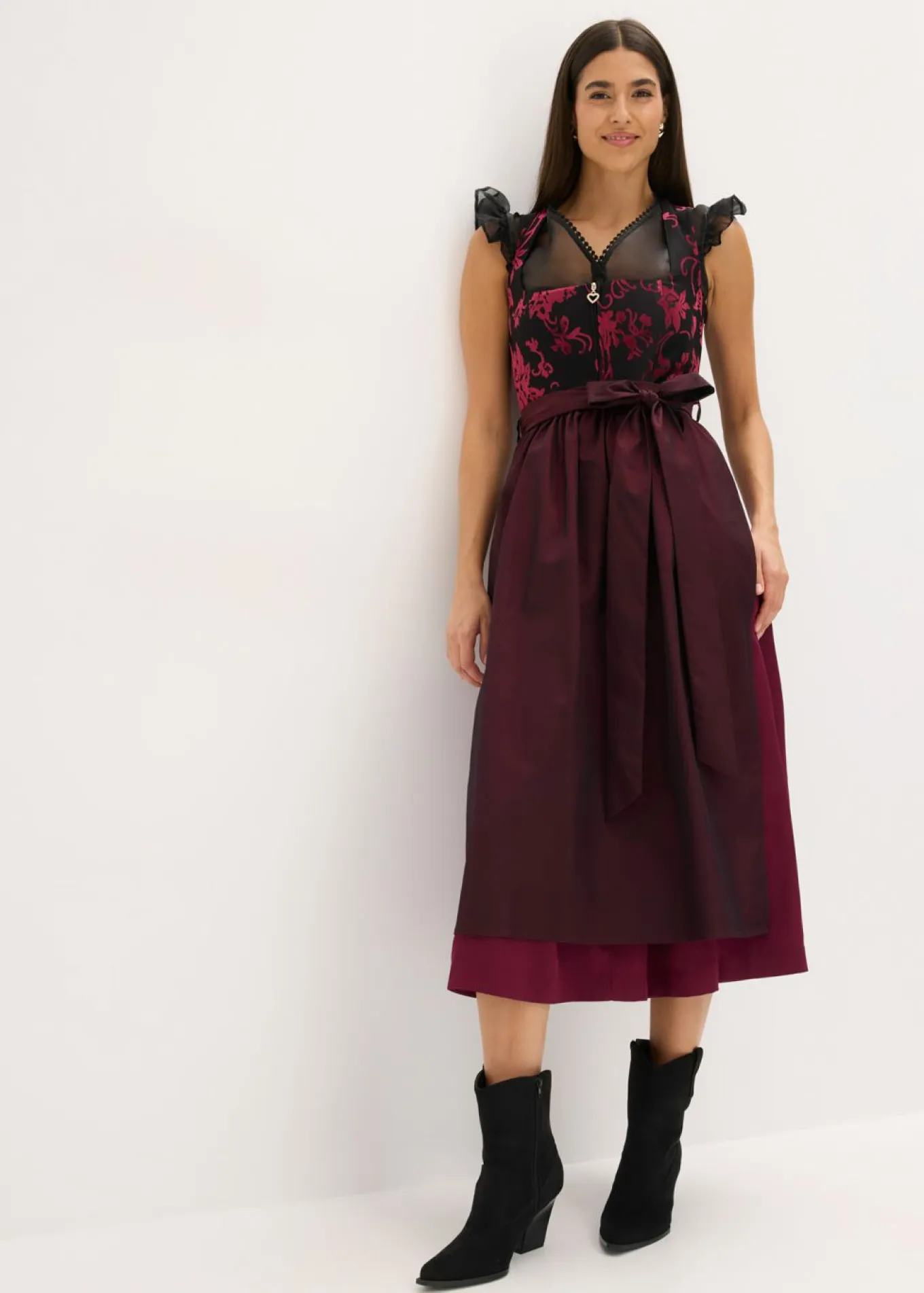 Vestido tirolés con terciopelo y largo midi (2 piezas)