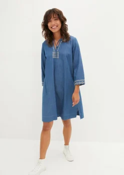 Vestido vaquero con bordado