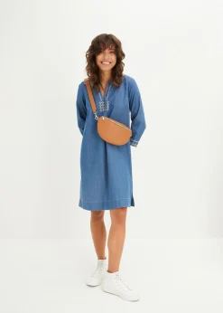 Vestido vaquero con bordado