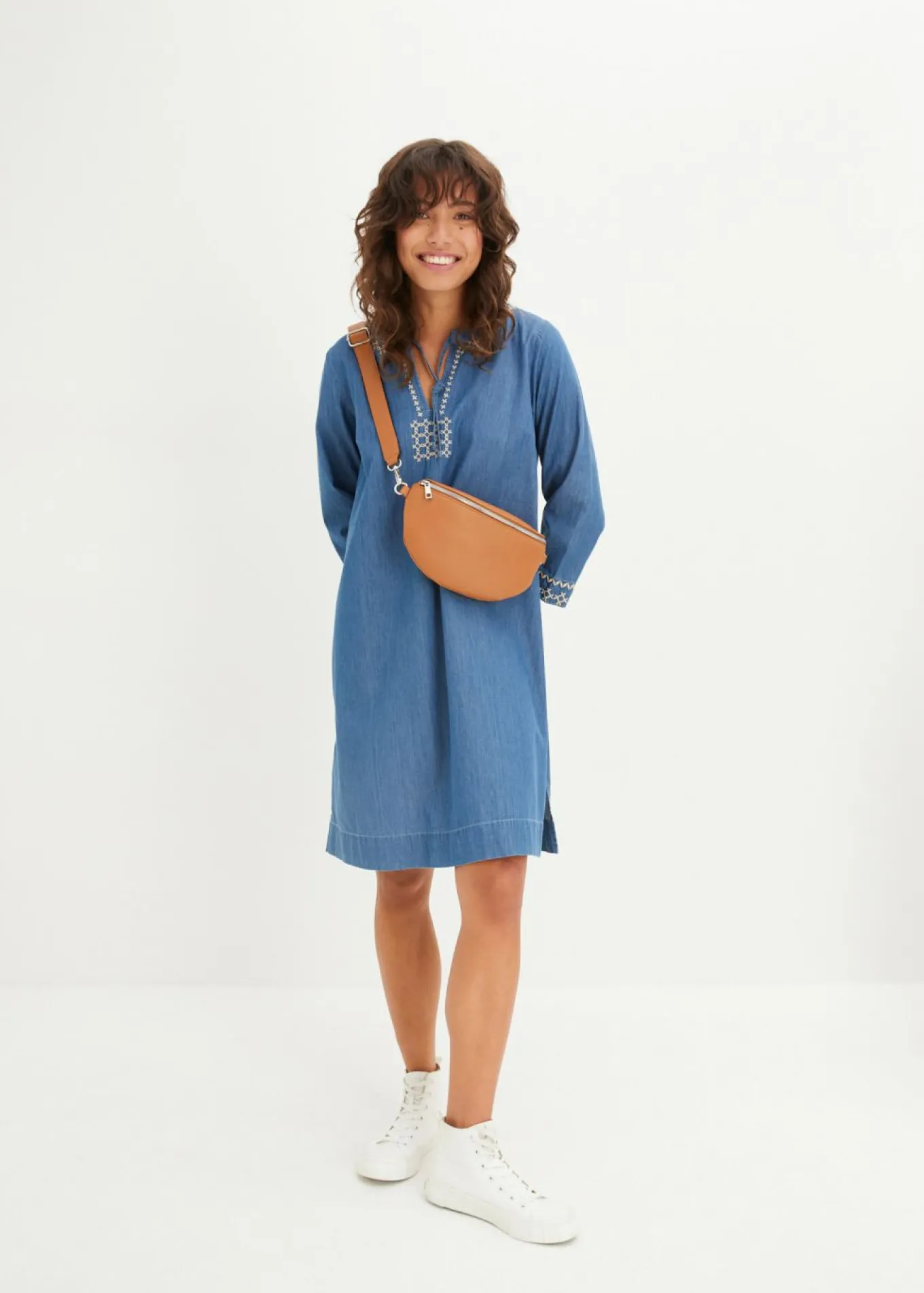 Vestido vaquero con bordado
