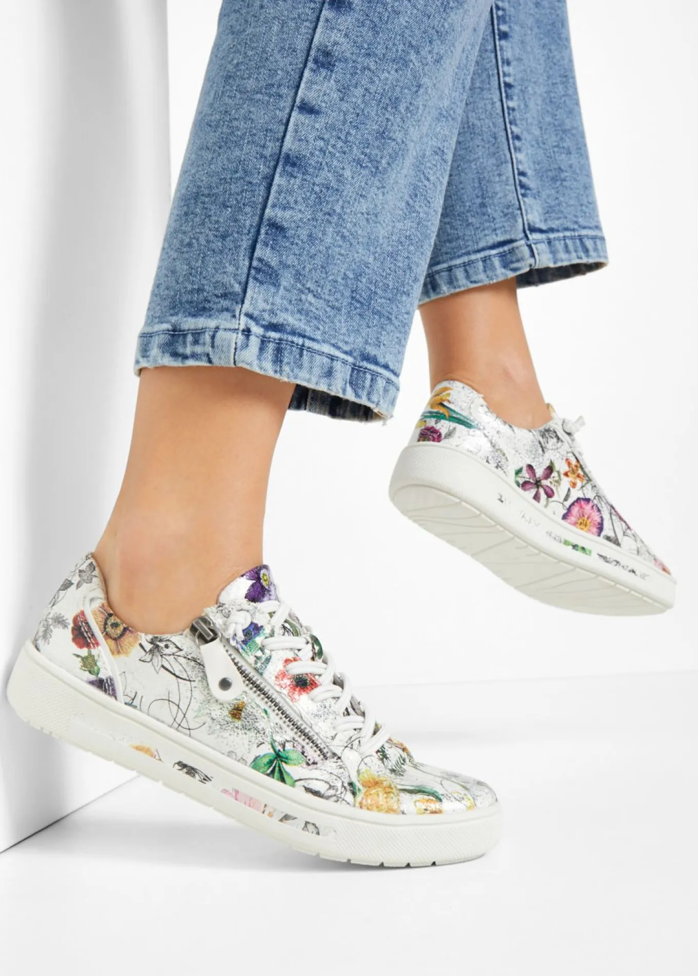 Zapatillas cómodas Jana de ancho cómodo