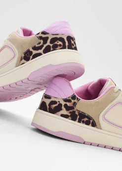 Zapatillas con detalles animales