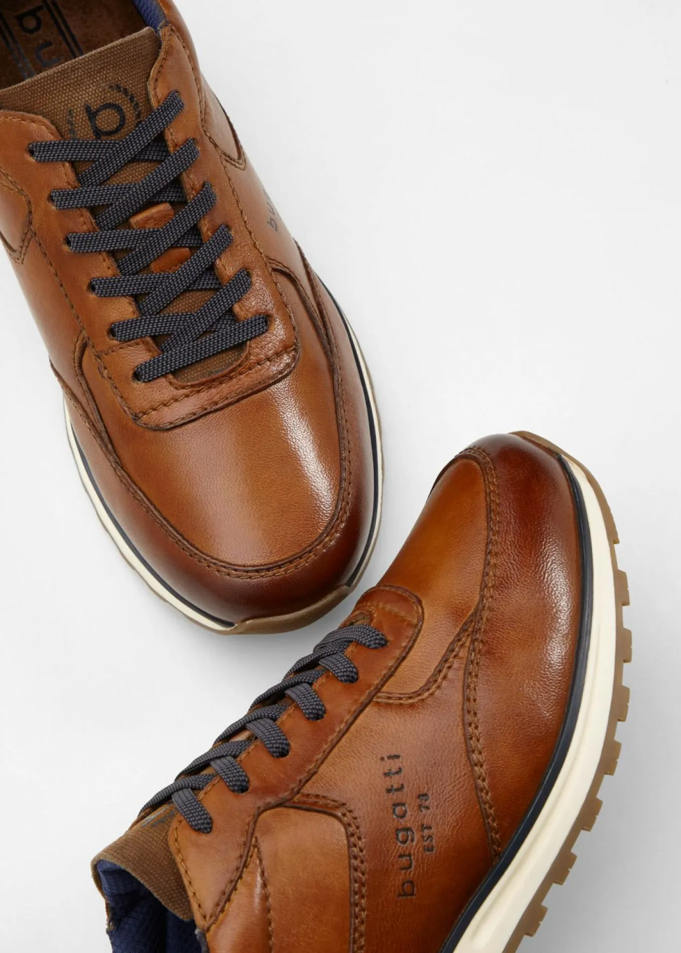 Zapatillas de Bugatti de piel