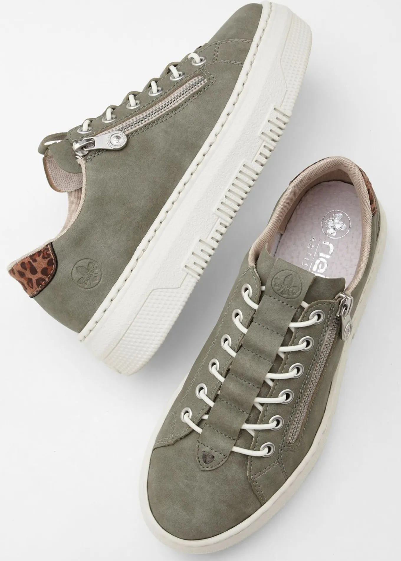 Zapatillas deportivas cómodas de Rieker con plataforma y suela ligera