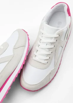 Zapatillas deportivas con suela perfilada