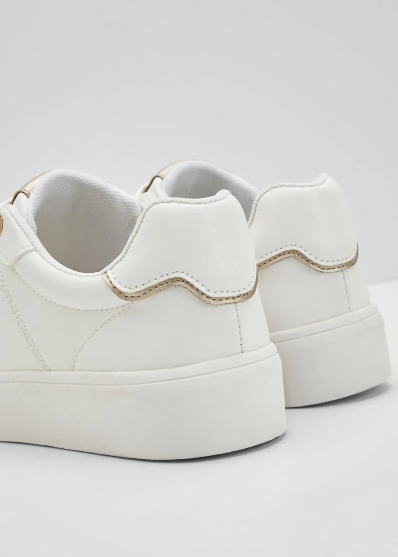 Zapatillas deportivas con plantilla acolchada