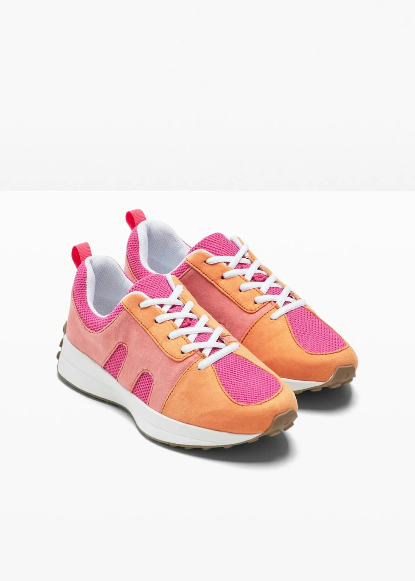 Zapatillas deportivas con inserto de malla