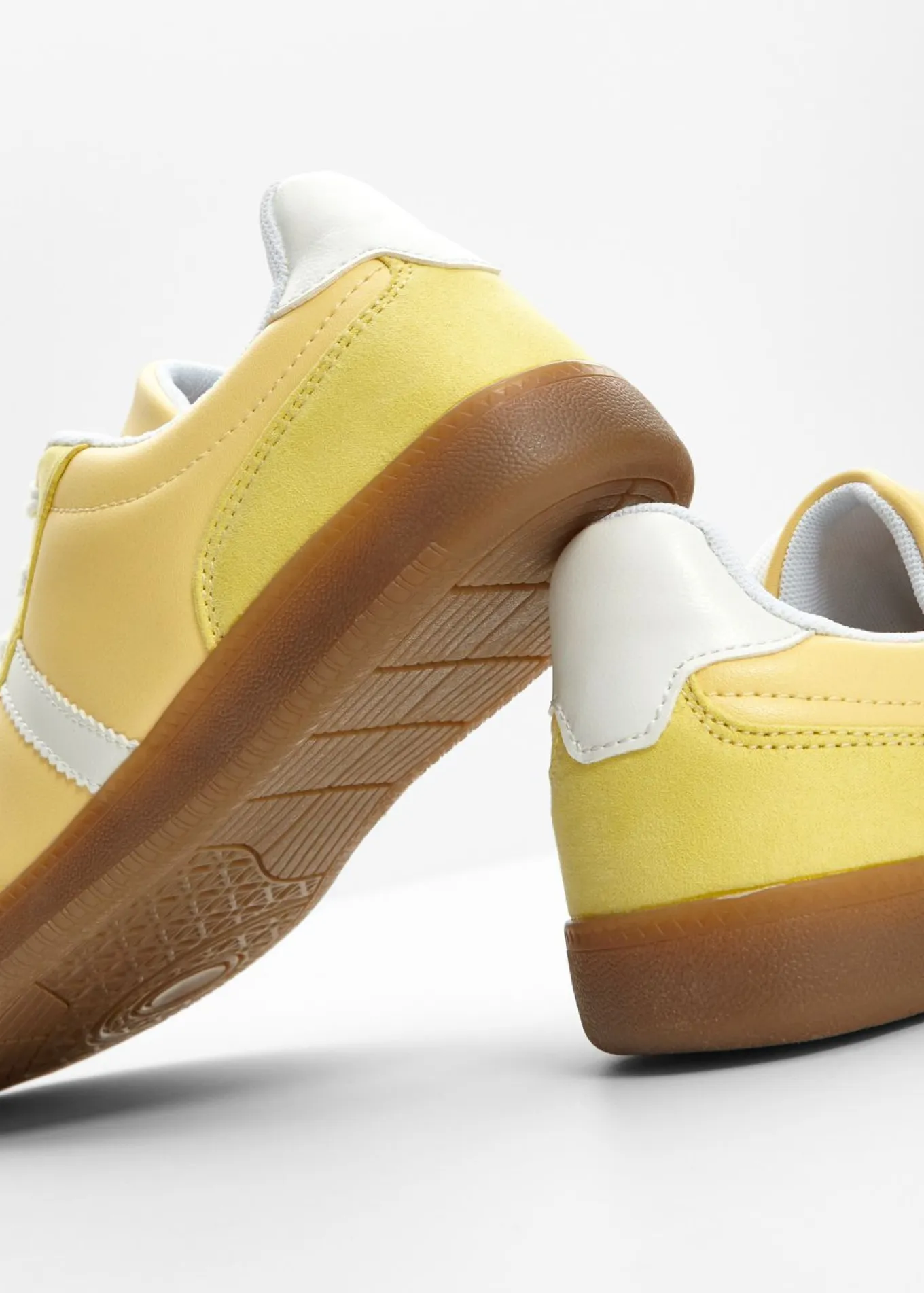 Zapatillas deportivas de estilo retro