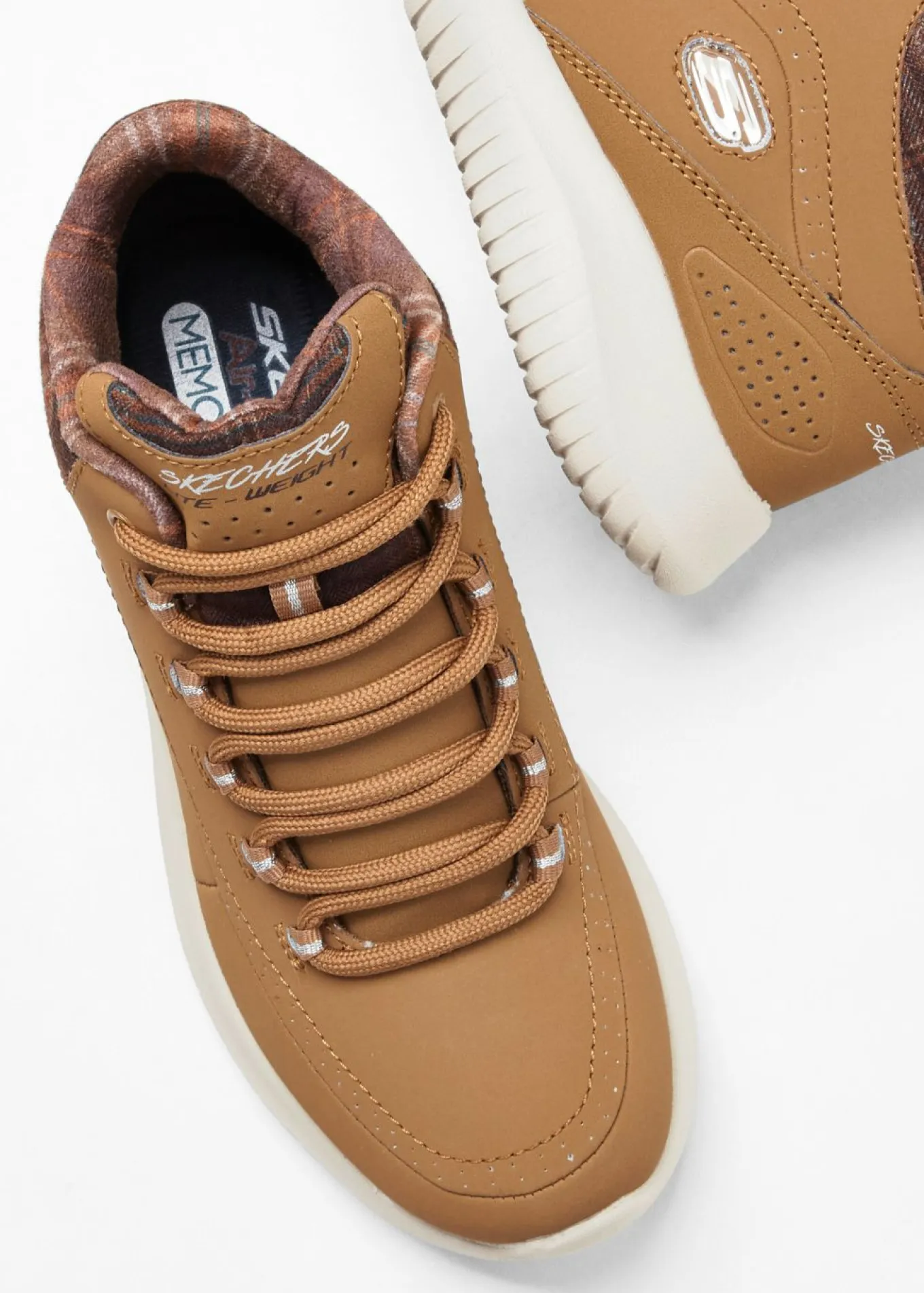 Zapatillas deportivas de caña alta de Skechers con espuma viscoelástica