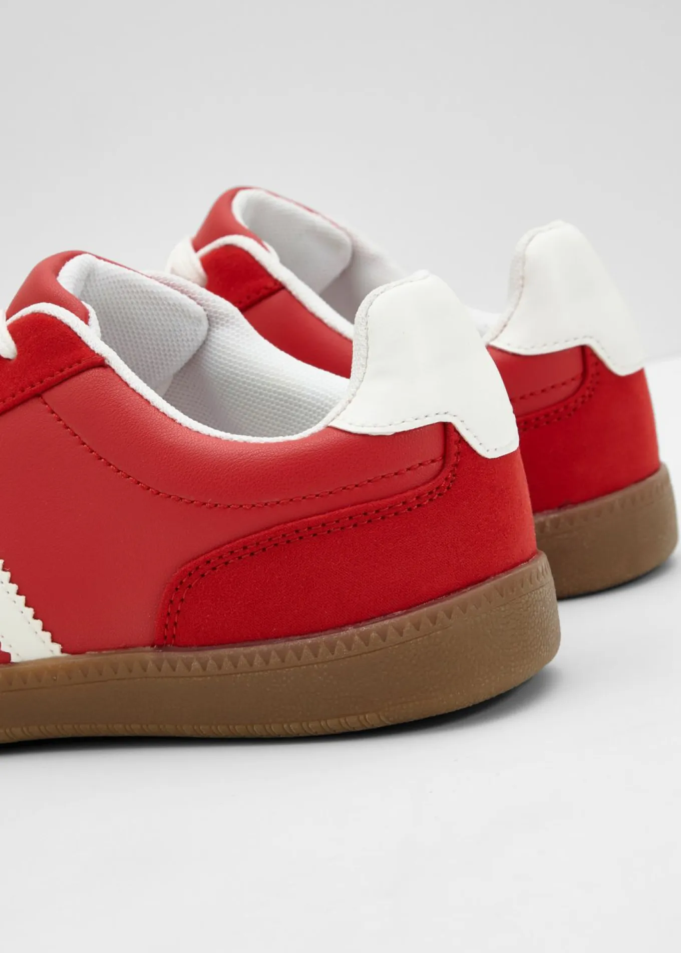 Zapatillas deportivas de estilo retro