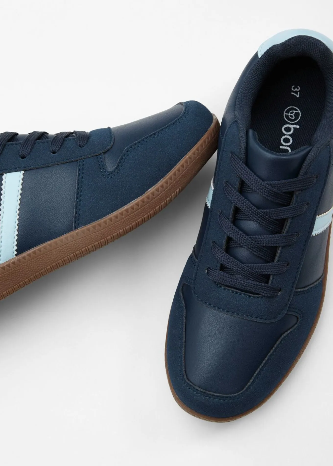 Zapatillas deportivas de estilo retro