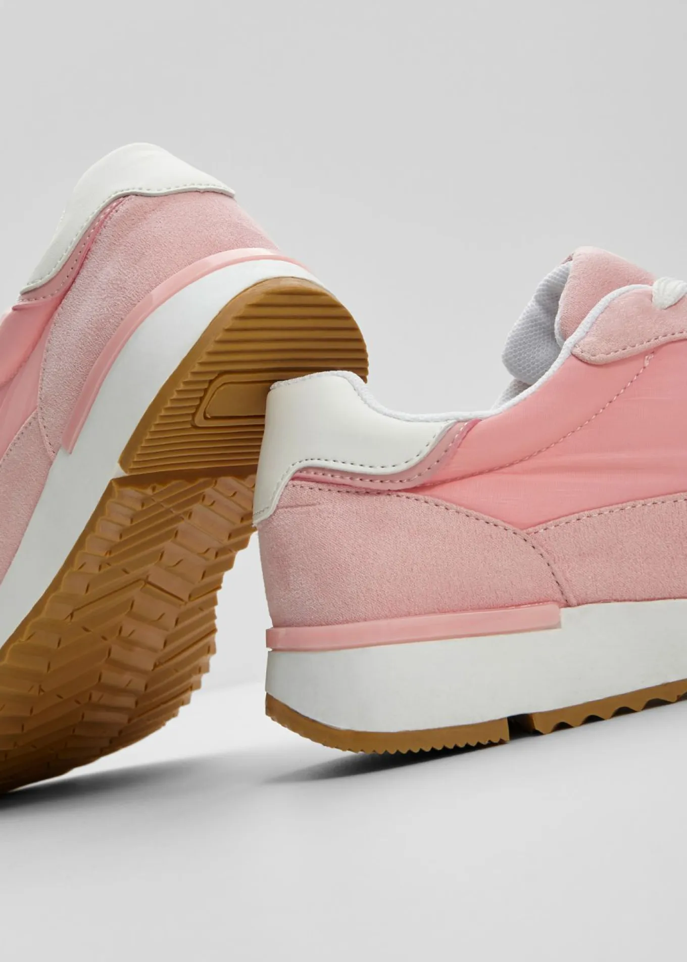 Zapatillas deportivas de estilo retro