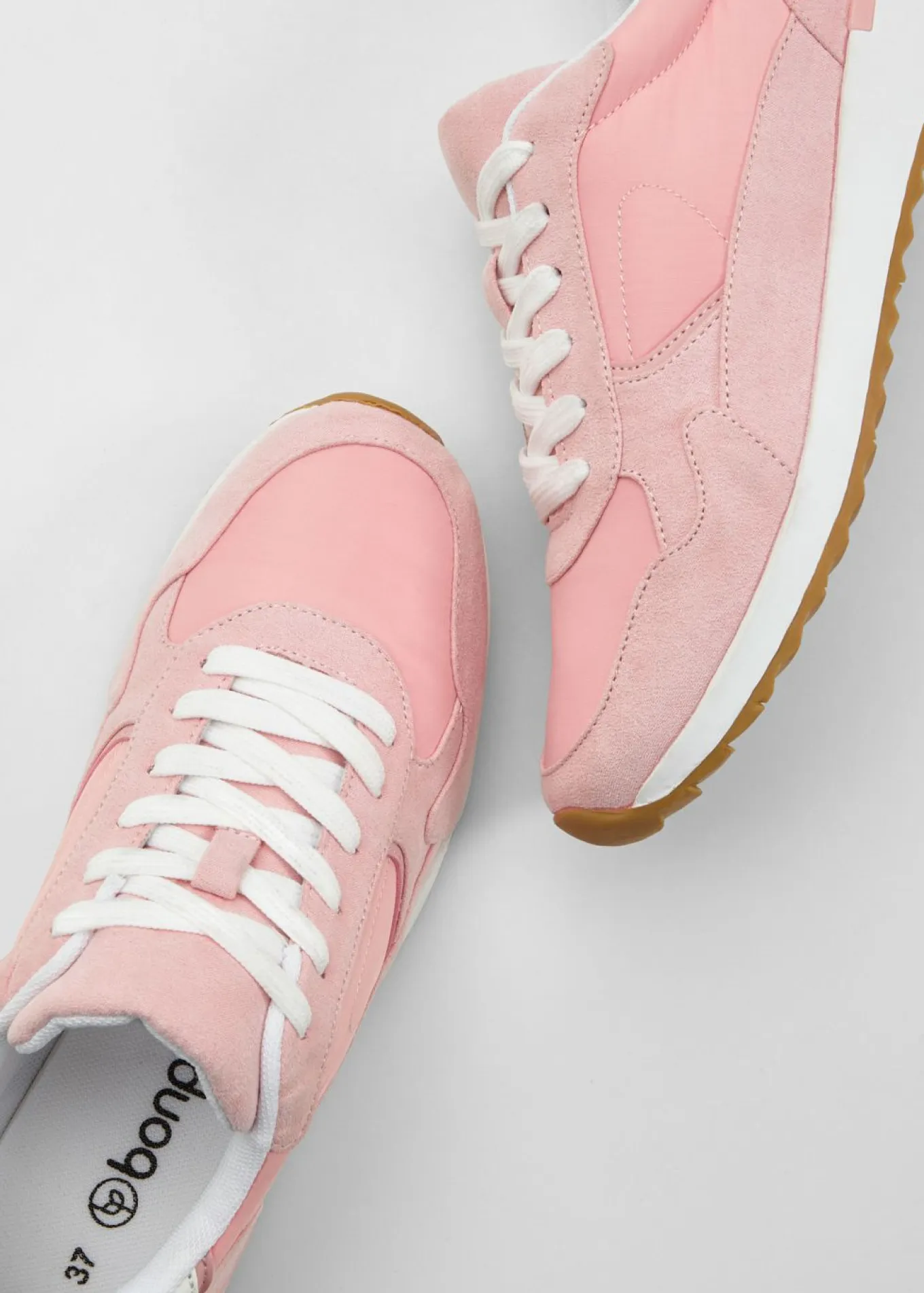 Zapatillas deportivas de estilo retro
