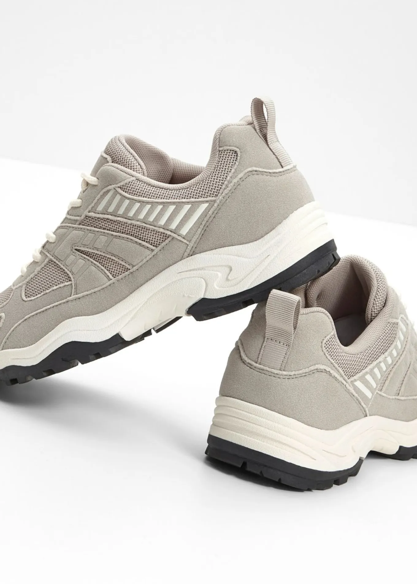 Zapatillas deportivas tipo chunky con inserto de malla