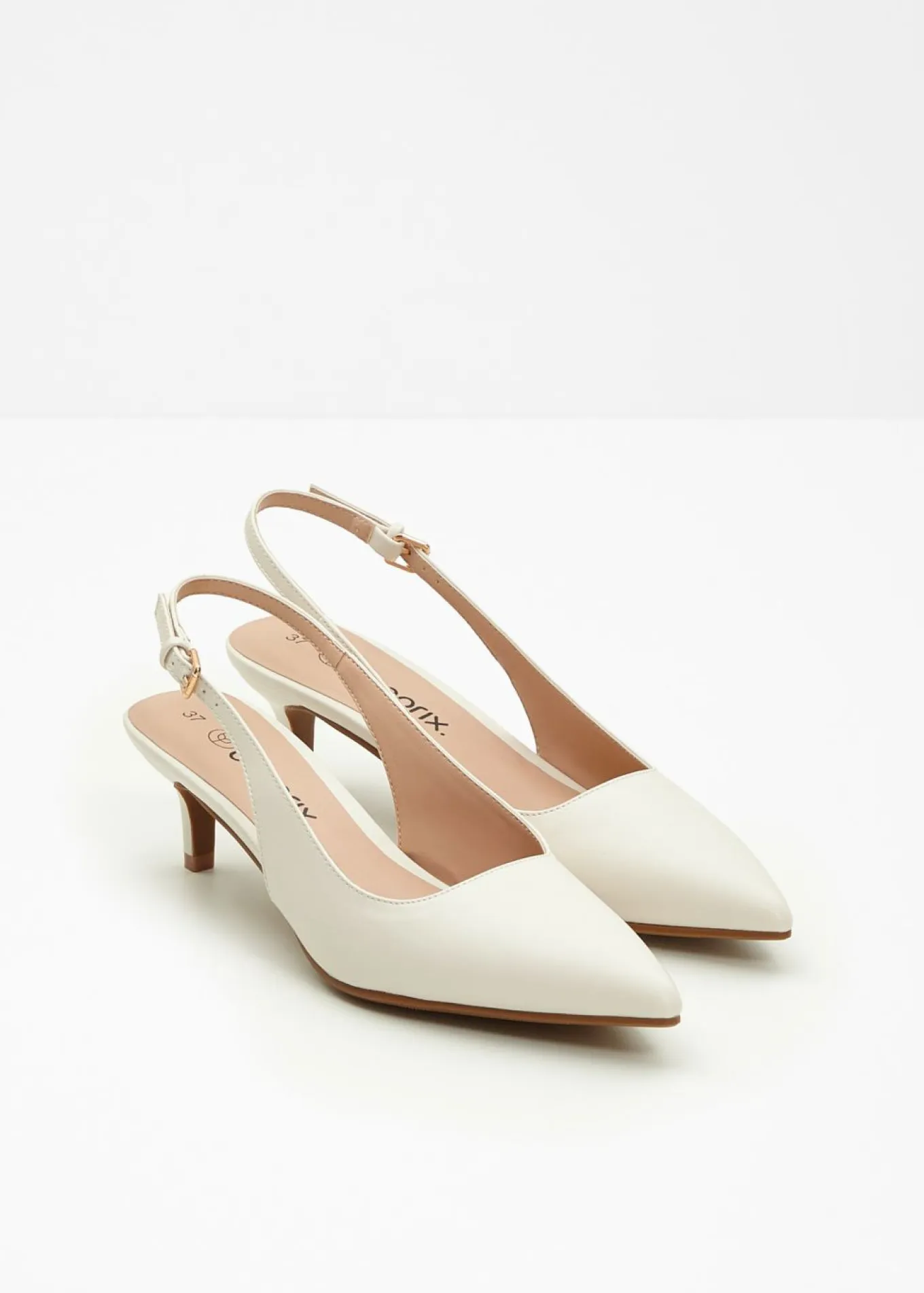 Zapatos con tacón de aguja