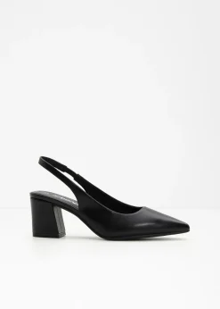 Zapatos con tacón grueso y talón al descubierto
