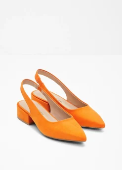 Zapatos con tacón plano y talón al descubierto