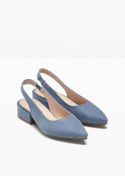 Zapatos con tacón plano y talón al descubierto