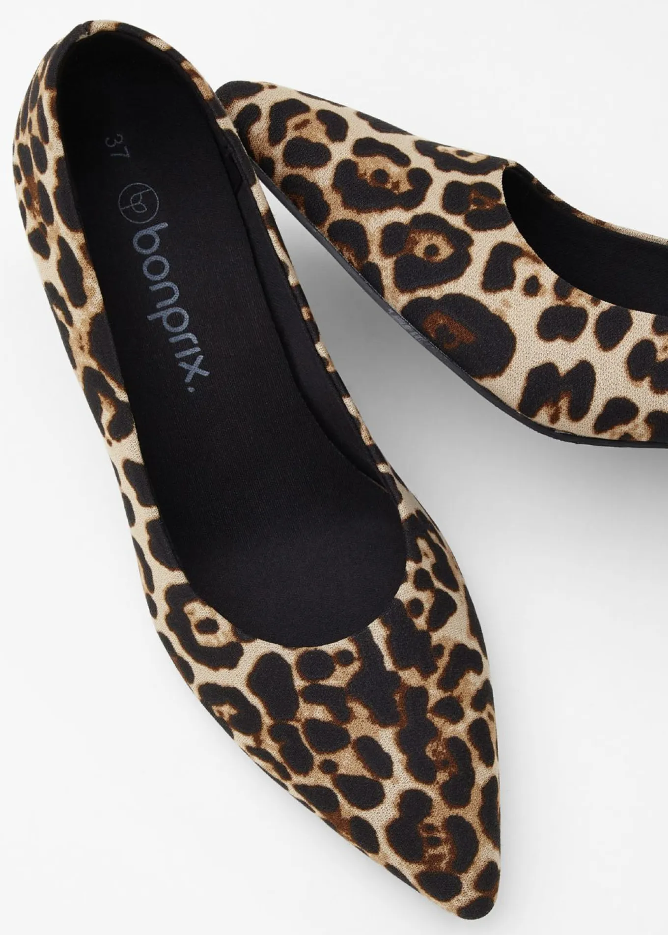 Zapatos de salón con aspecto animal