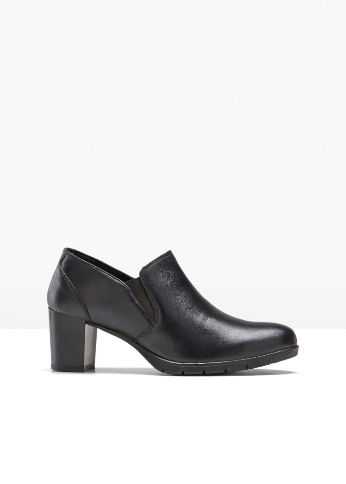 Zapatos de tacón cerrados de piel