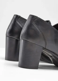Zapatos de tacón cerrados de piel