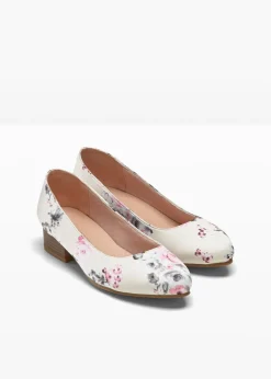 Zapatos de tacón con tacón ancho