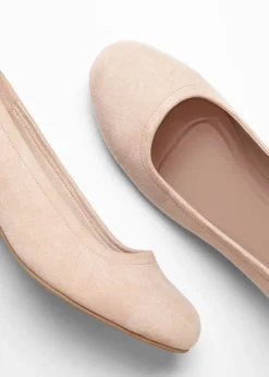 Zapatos de tacón con tacón ancho