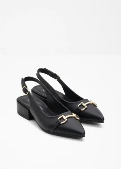 Zapatos de tacón con talón al descubierto