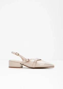 Zapatos de tacón con talón al descubierto