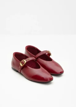 Zapatos tipo Mary Jane con ojales