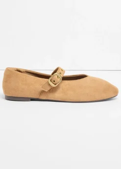 Zapatos tipo Mary Jane con ojales